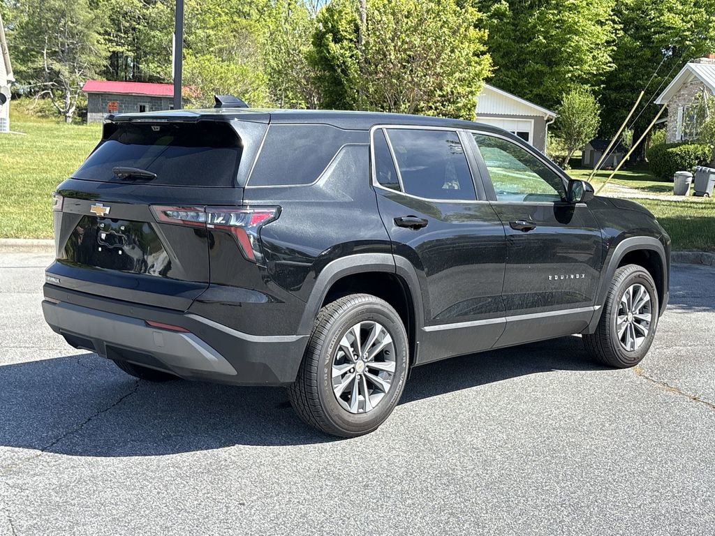 New 2026 Chevrolet Equinox LT w/ Safety and Technology Package FWD image 7