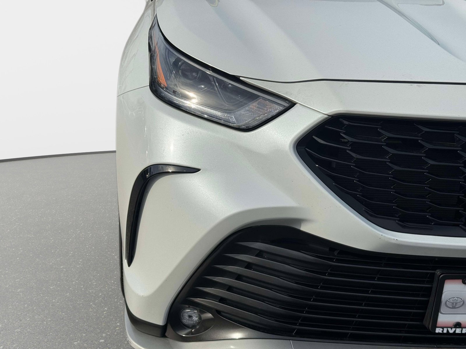 Used 2023 Toyota Highlander XSE image 7