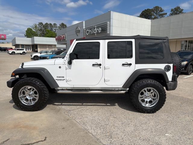 Used 2013 Jeep Wrangler Unlimited Sport image 1