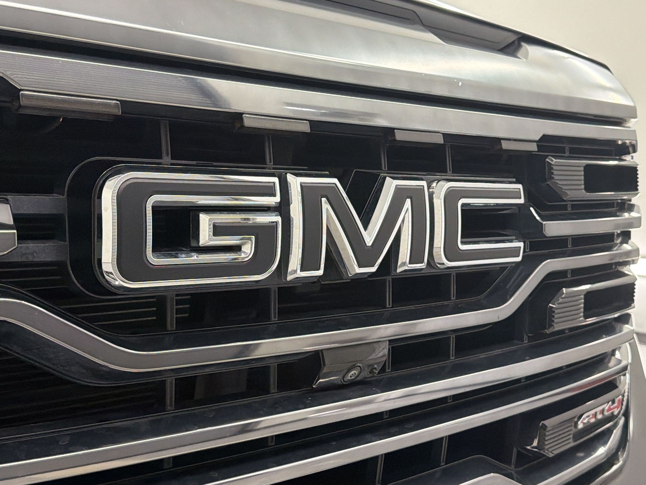 Used 2024 GMC Sierra 1500 AT4 w/ Technology Package AWD/4WD image 33