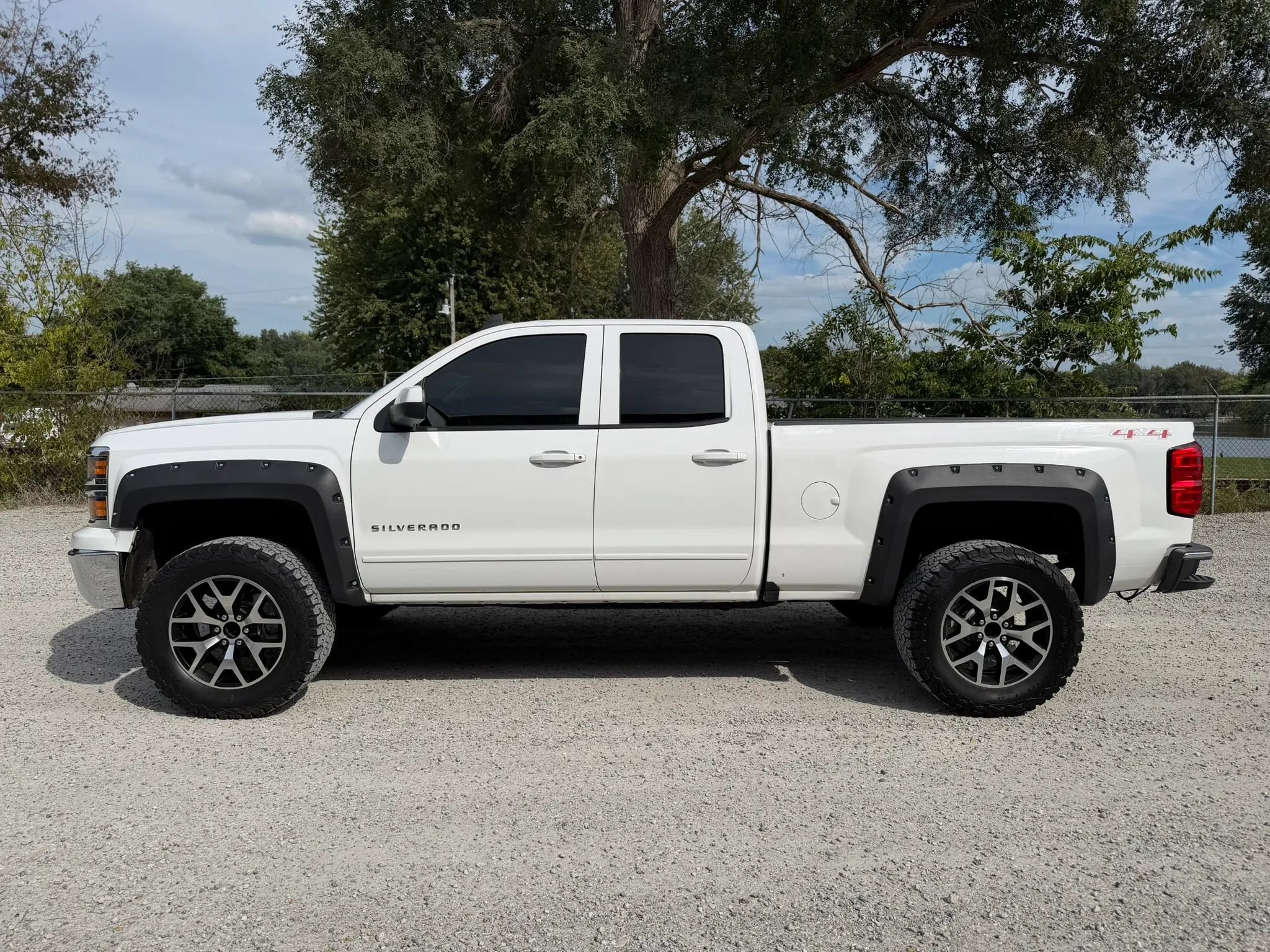 Used 2015 Chevrolet Silverado 1500 LT w/ All Star Edition AWD/4WD image 8