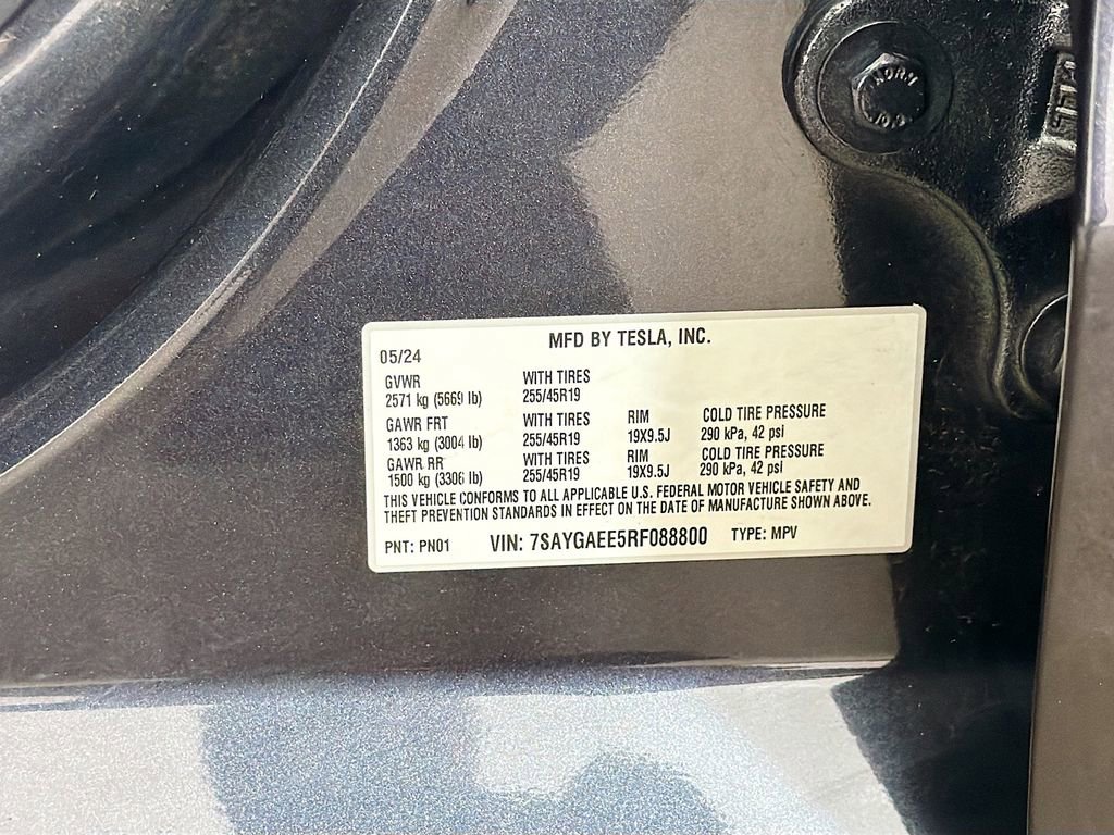 Used 2024 Tesla Model Y Long Range image 33
