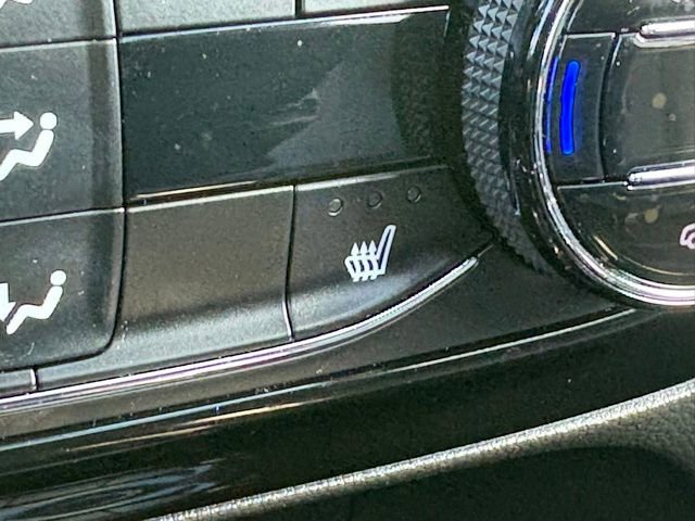 Used 2023 Buick Encore GX Essence w/ Experience Buick Package image 18