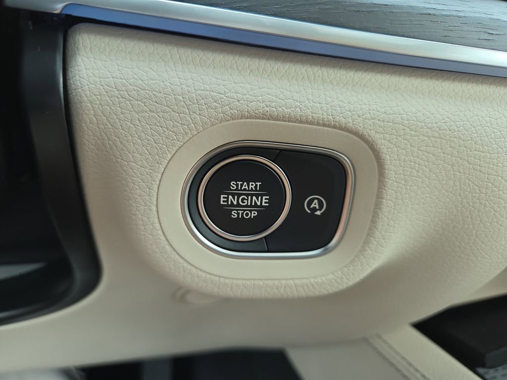 New 2026 Mercedes-Benz GLS 450 4MATIC image 29