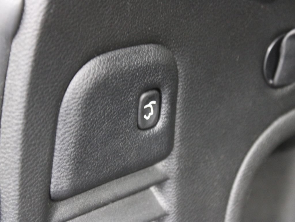 Used 2021 Jeep Grand Cherokee Altitude AWD/4WD image 42