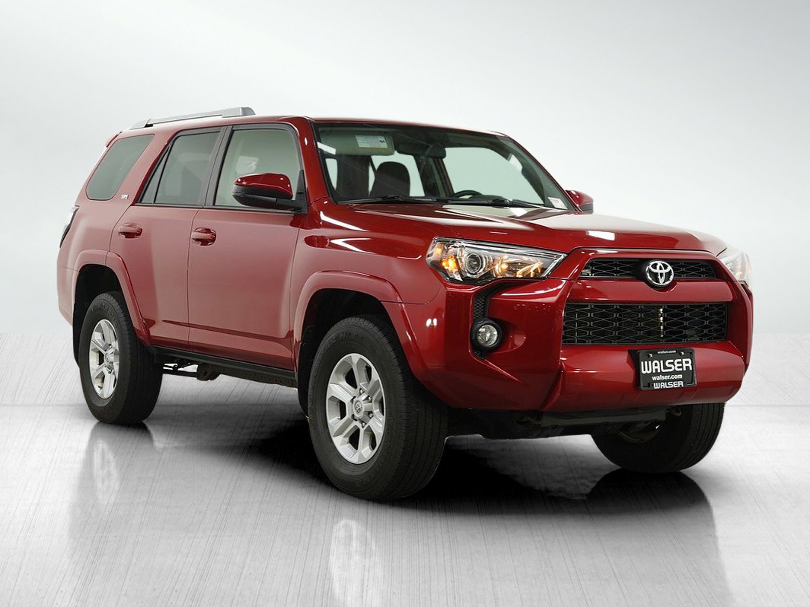 Used 2018 Toyota 4Runner SR5 image 9