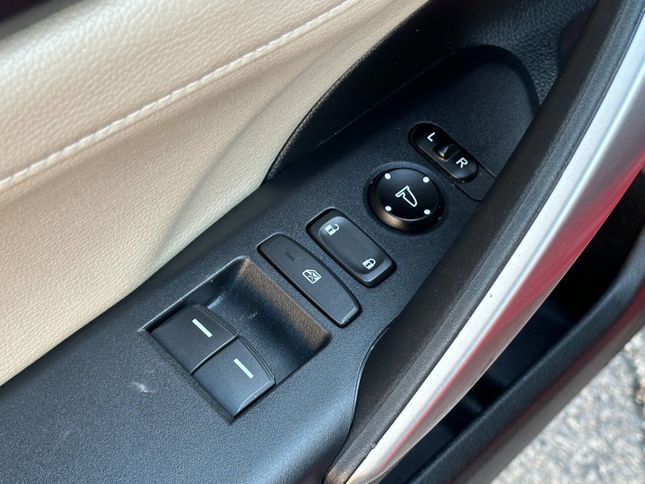 Used 2016 Honda Civic EX-L image 10