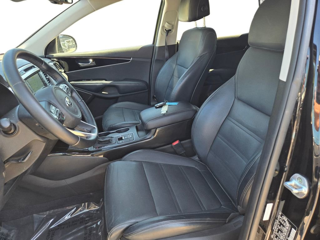 Used 2017 Kia Sorento SX image 18