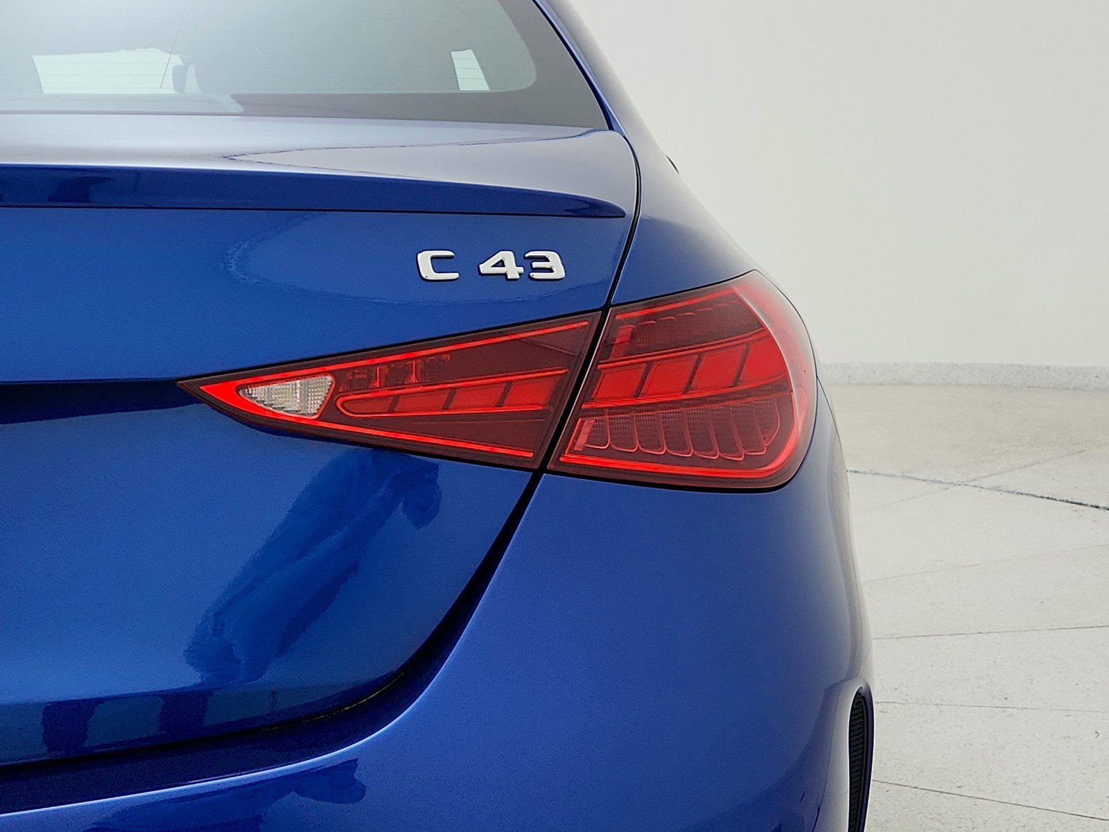 Certified 2023 Mercedes-Benz C 43 AMG 4MATIC Sedan w/ Pinnacle Trim Package image 38