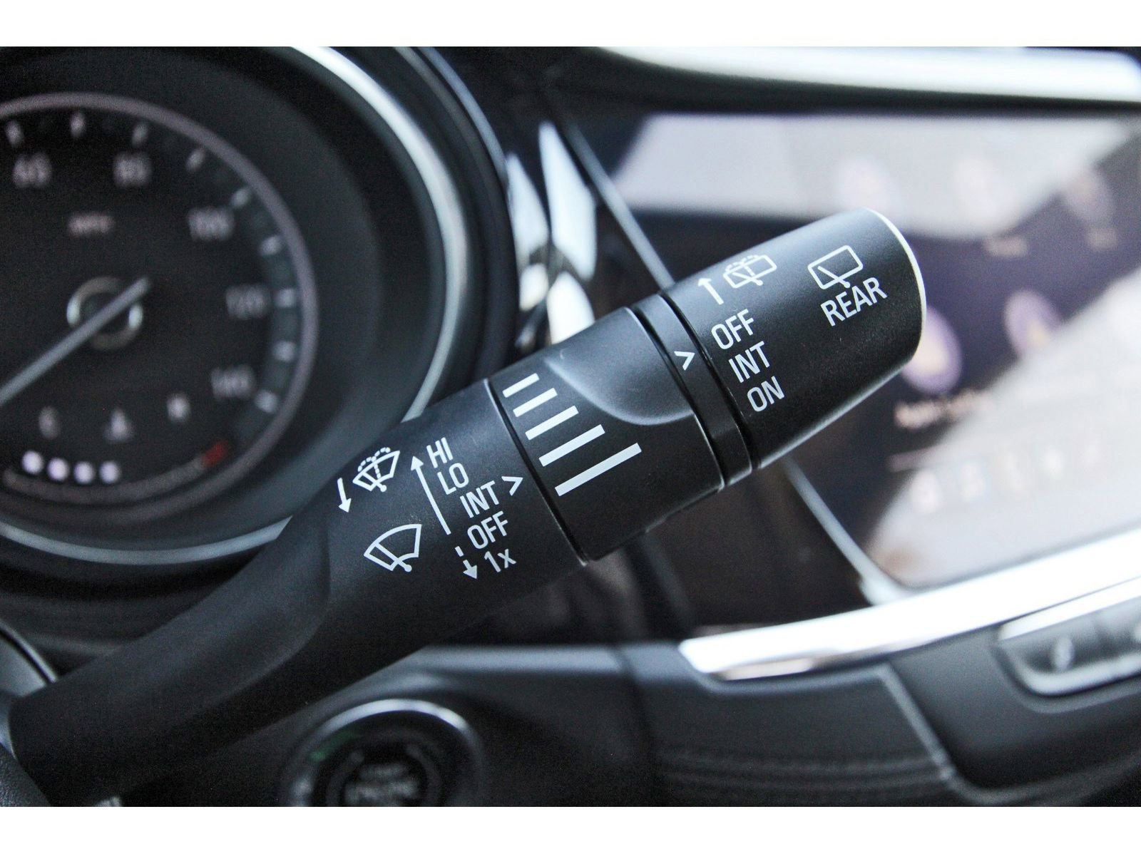 Used 2023 Buick Encore GX Essence w/ Experience Buick Package image 18