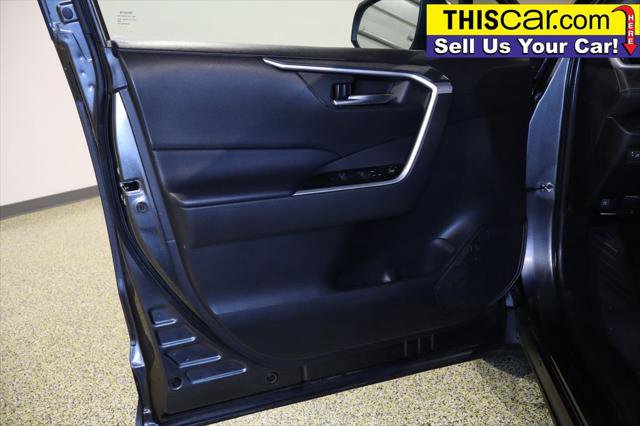 Used 2021 Toyota RAV4 XLE w/ Convenience Package image 30