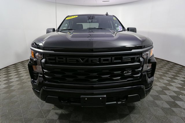 Used 2023 Chevrolet Silverado 1500 Custom image 4