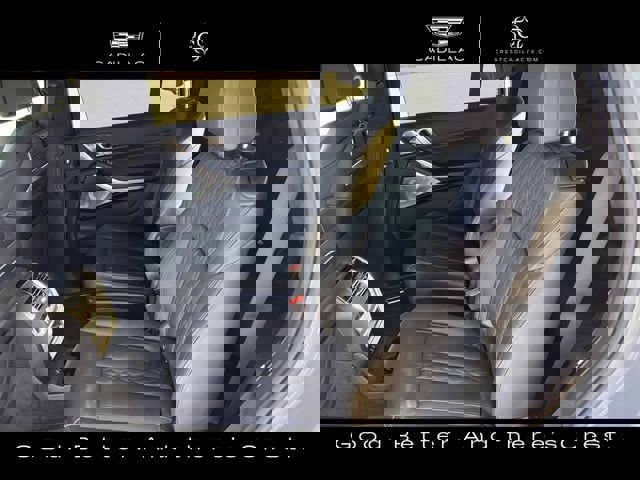 Used 2024 BMW X7 M60i w/ Executive Package image 29