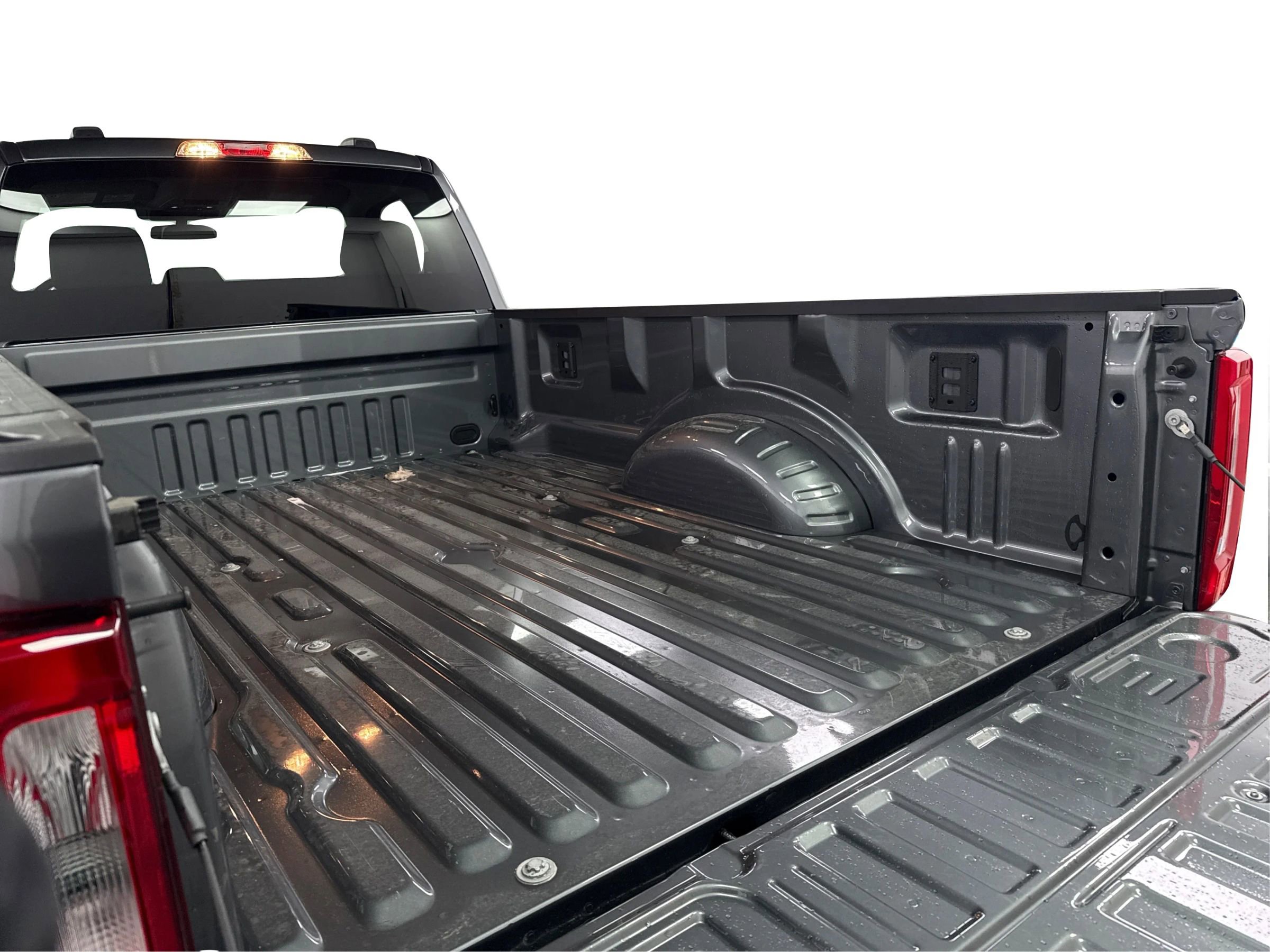 Used 2025 Ford F350 XLT w/ FX4 Off-Road Package image 10