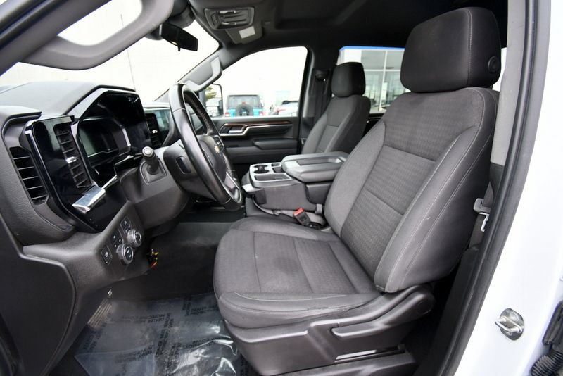 Used 2024 Chevrolet Silverado 2500 LT AWD/4WD image 14
