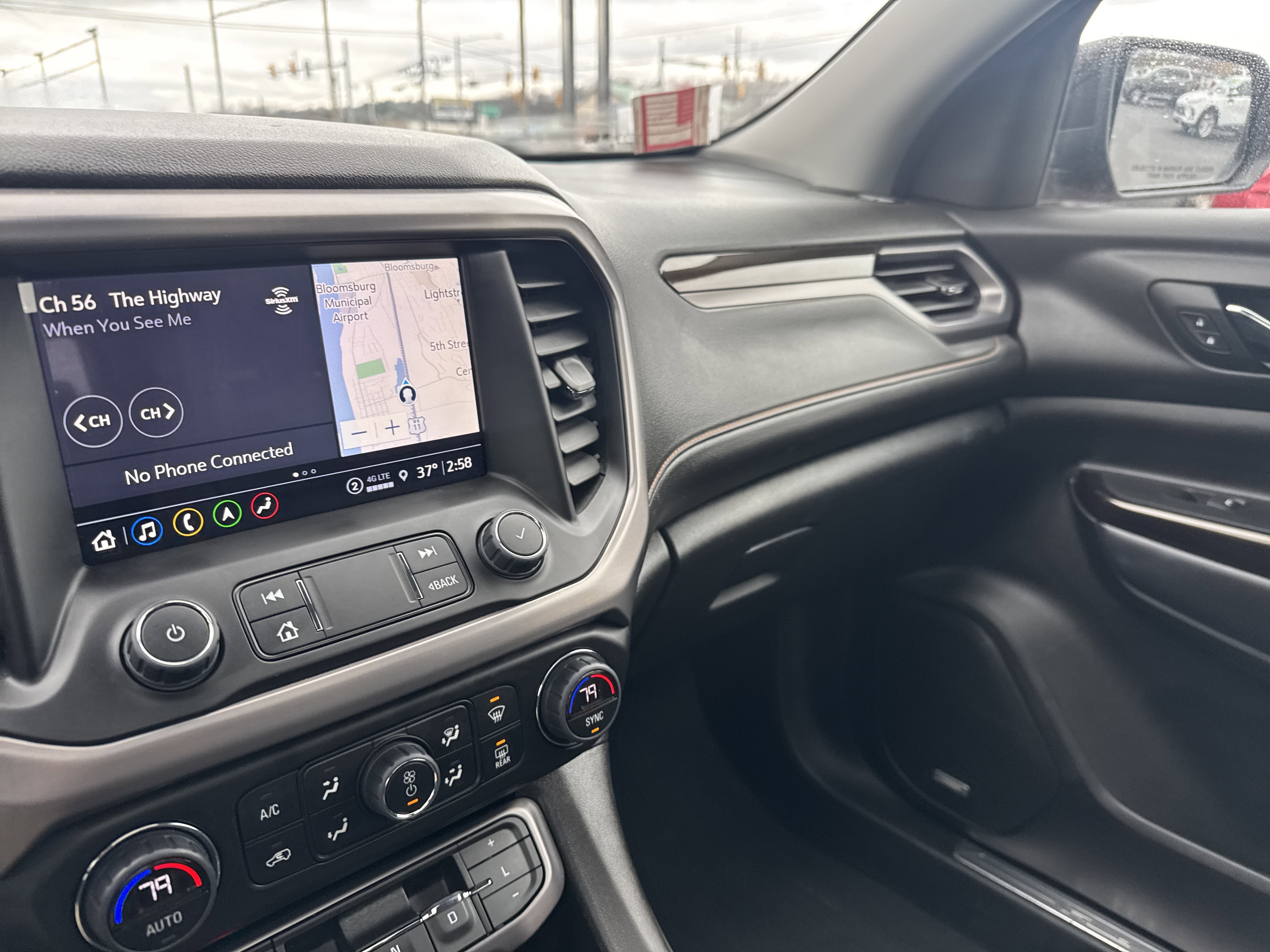 Used 2023 GMC Acadia AT4 w/ Preferred Package image 24