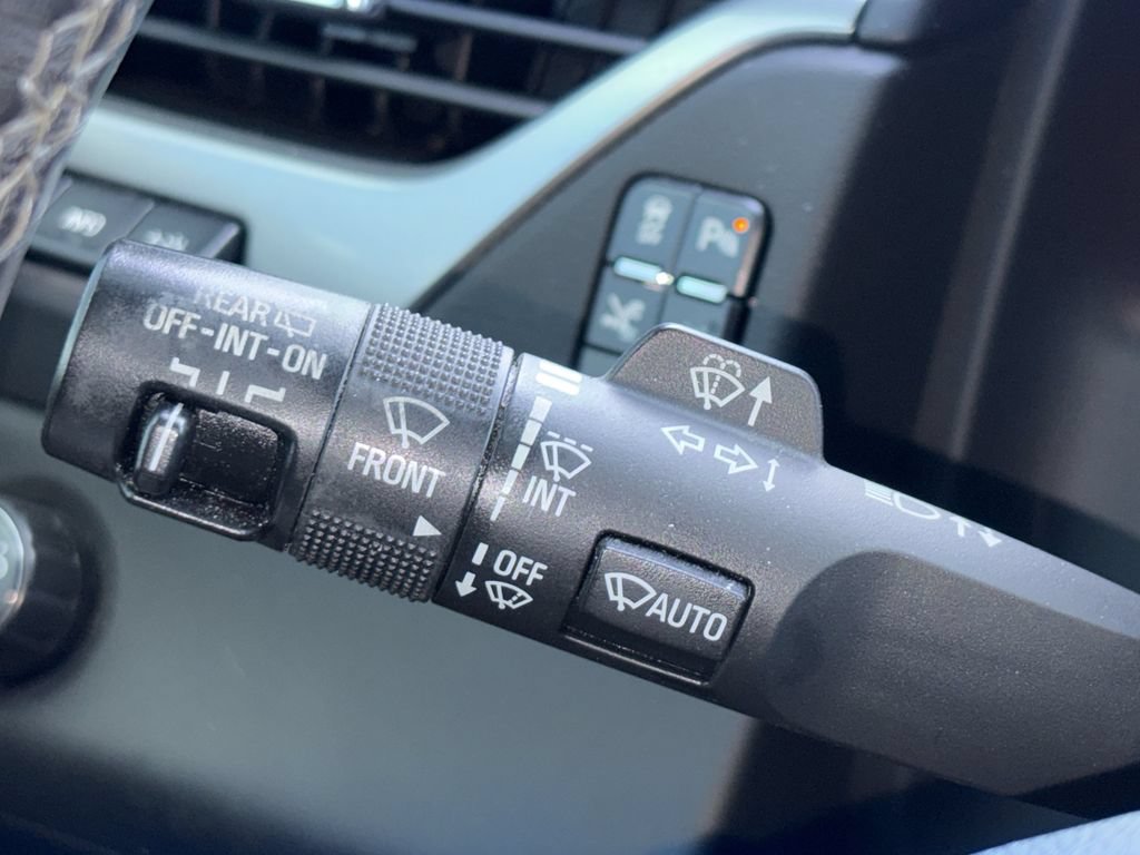 Used 2018 Chevrolet Tahoe Premier RWD image 10