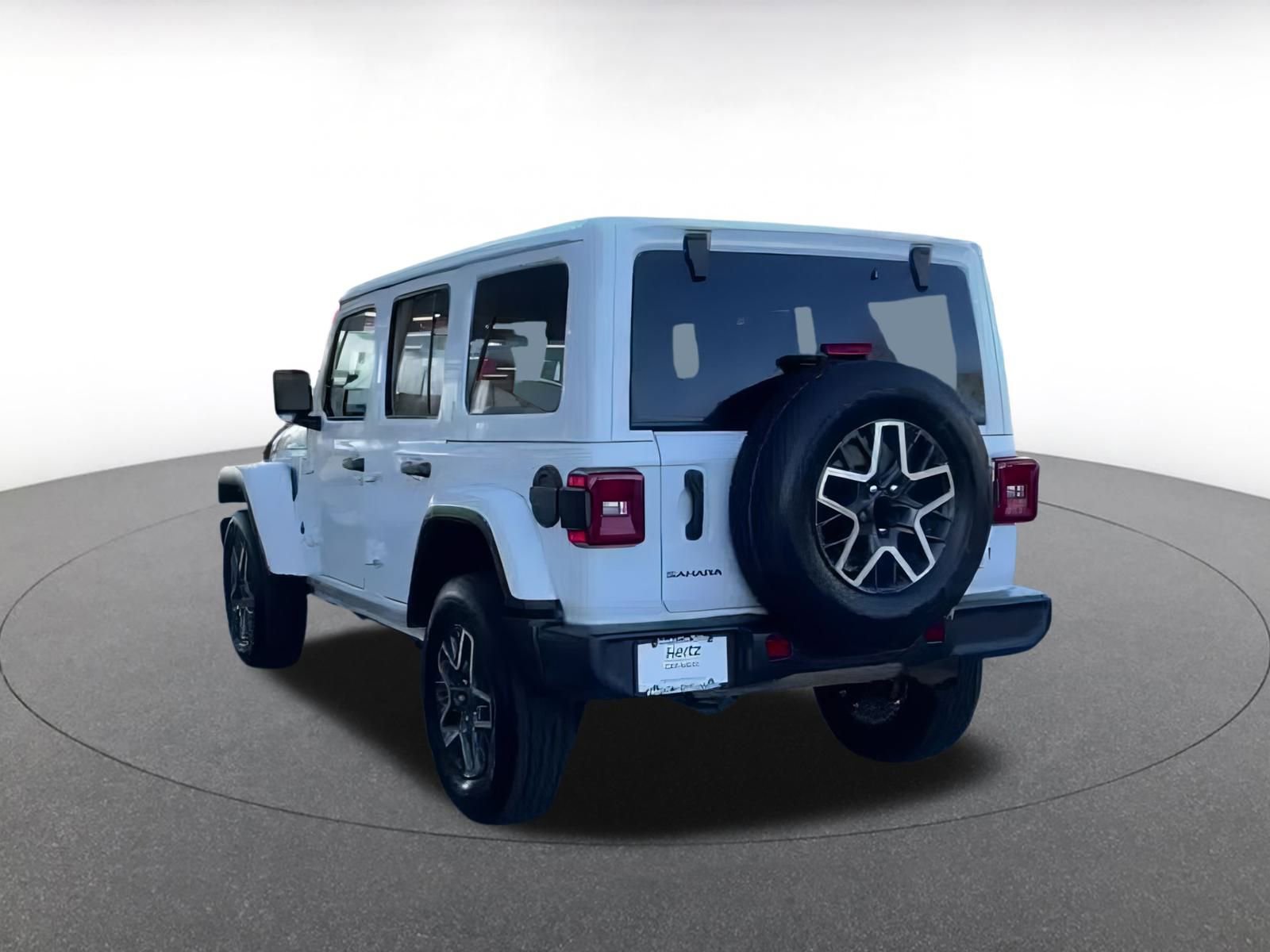 Used 2025 Jeep Wrangler Sahara image 14