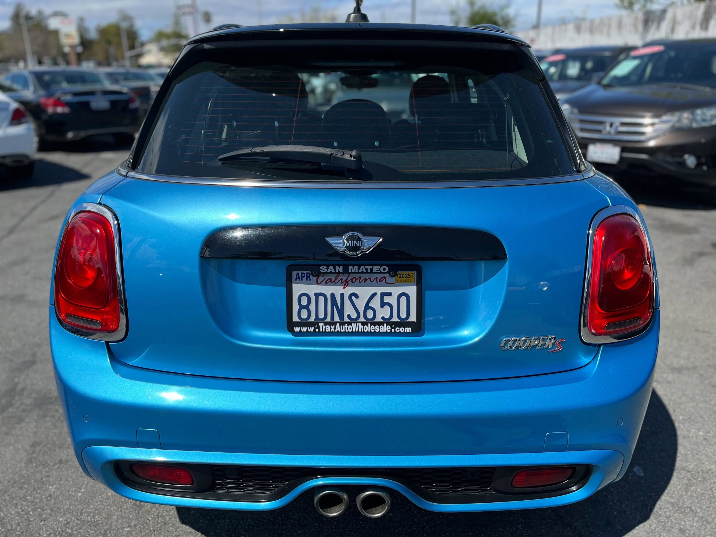 Used 2015 MINI Cooper S w/ Mini Wired Pack image 6
