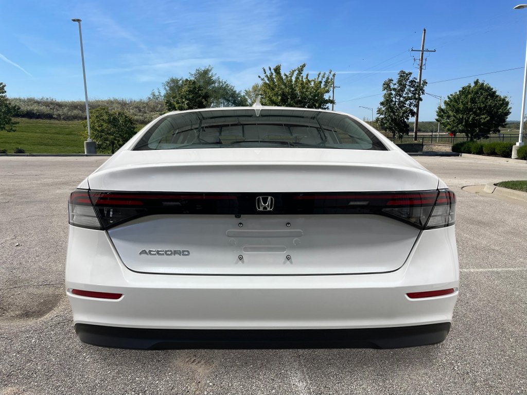 New 2026 Honda Accord LX image 5