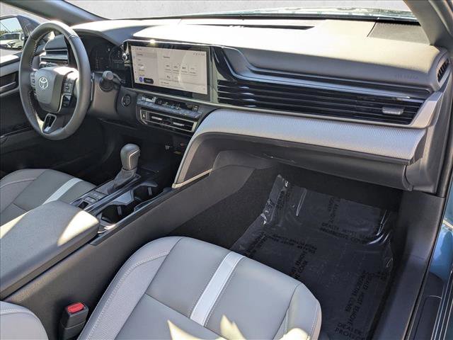 Used 2025 Toyota Camry SE image 19