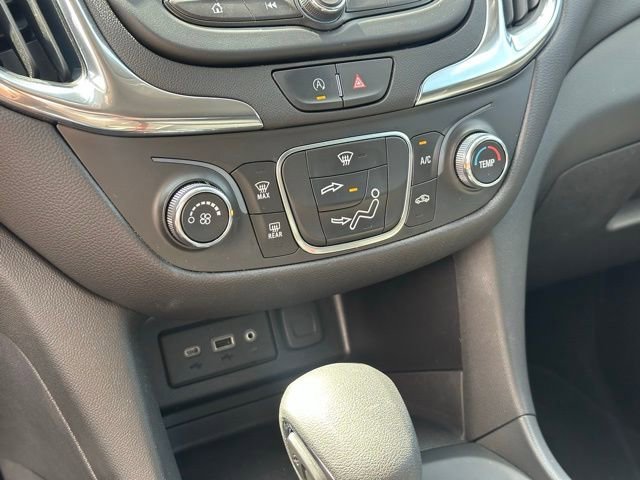 Used 2022 Chevrolet Equinox LT w/ LPO, Cargo Package AWD/4WD image 9