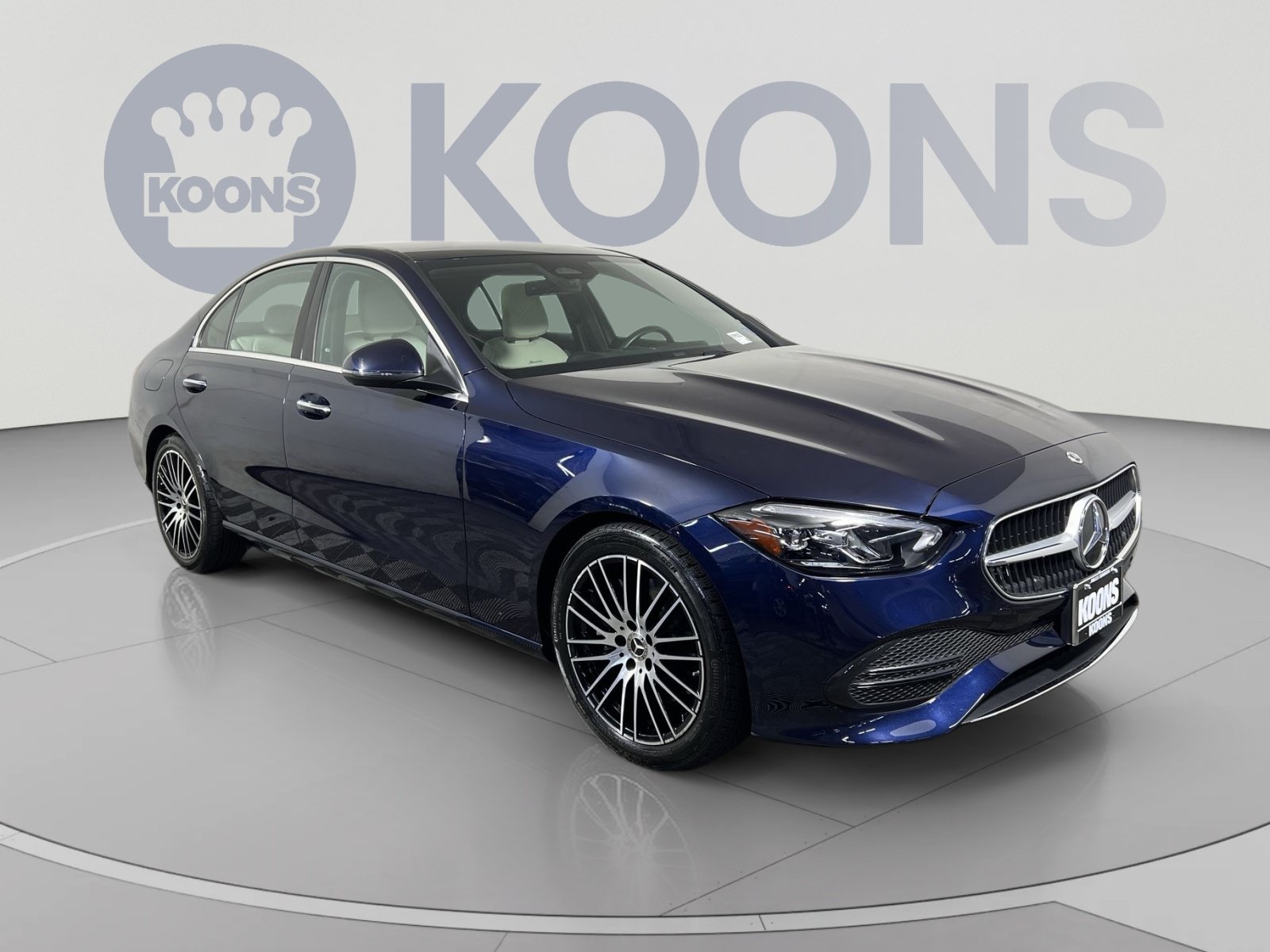 Used 2023 Mercedes-Benz C 300 4MATIC Sedan image 2