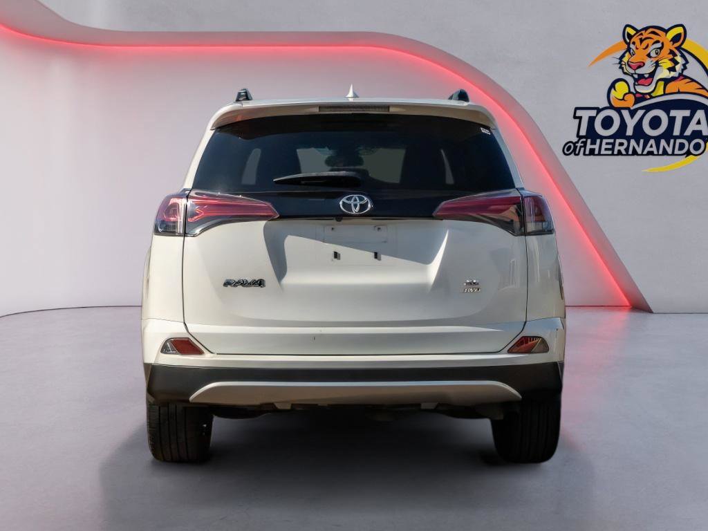 Used 2018 Toyota RAV4 SE w/ All Weather Liner Package image 6