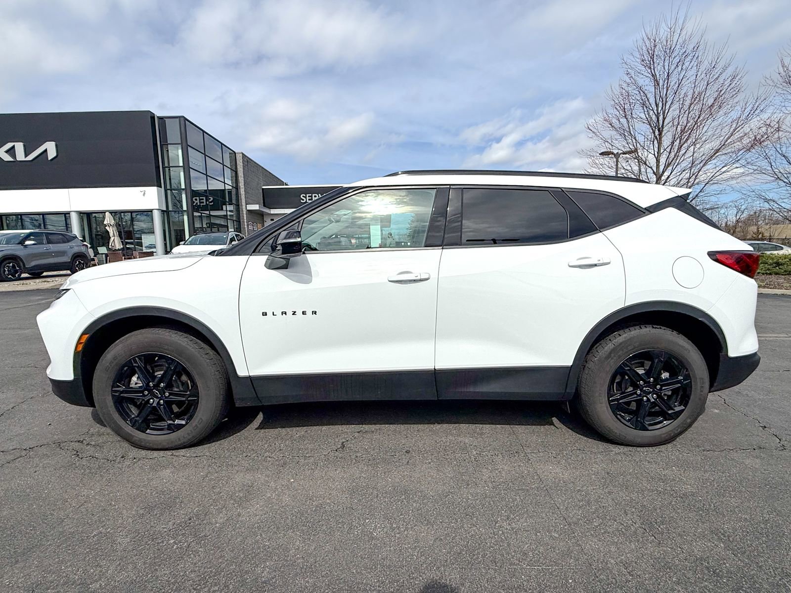 Used 2023 Chevrolet Blazer LT w/ Sound & Technology Package image 8
