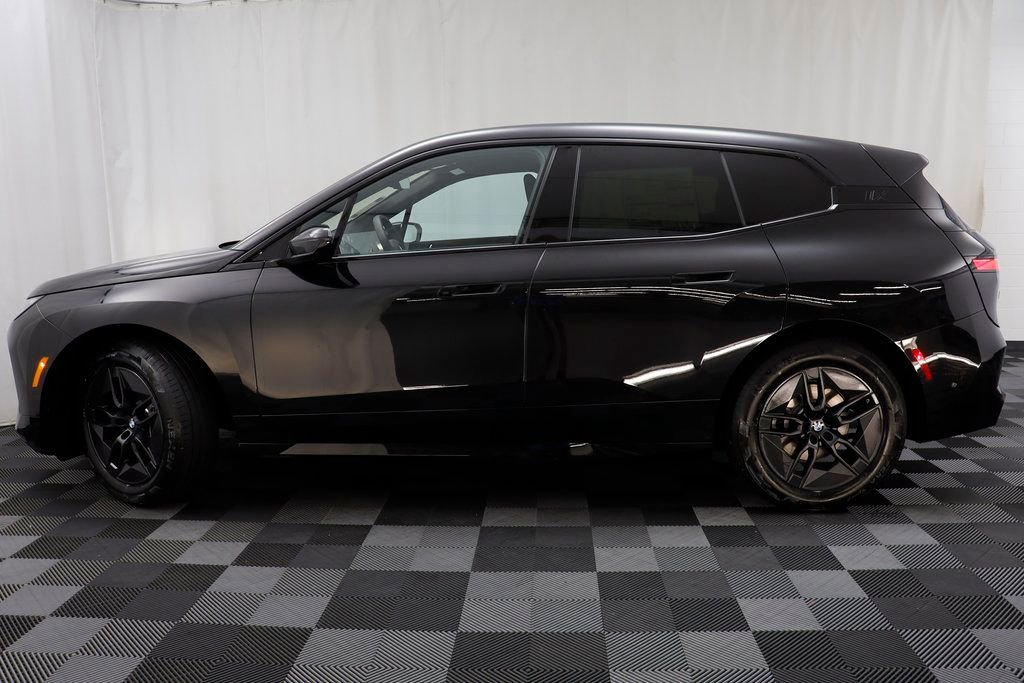 New 2026 BMW iX xDrive60 w/ Premium Package AWD/4WD image 4