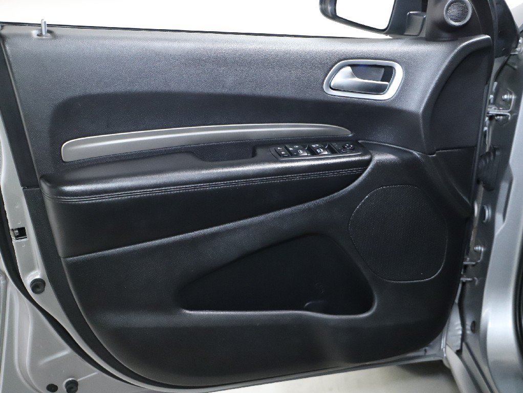 Used 2020 Dodge Durango SXT AWD/4WD image 16