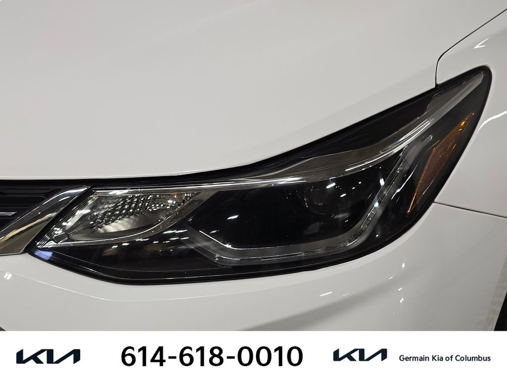 Used 2017 Chevrolet Cruze Premier image 14