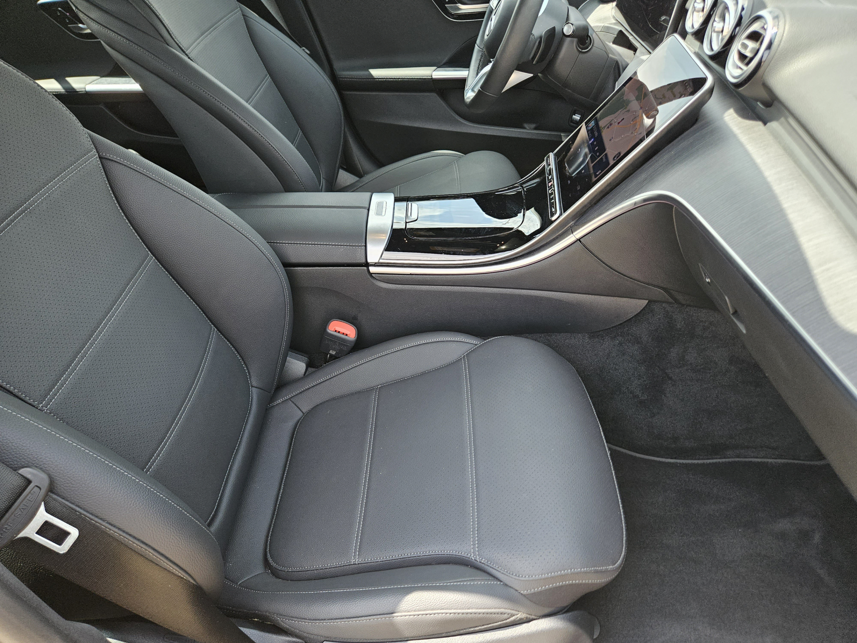Certified 2026 Mercedes-Benz C 300 Sedan image 6