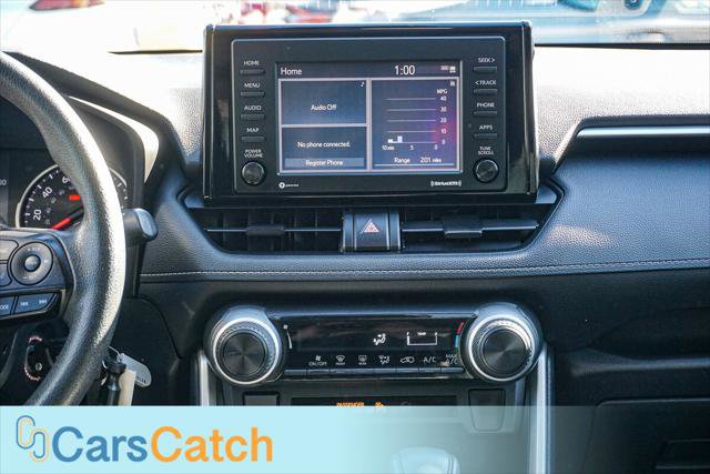 Used 2020 Toyota RAV4 LE image 23