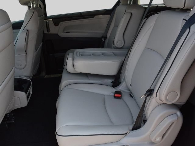 Certified 2026 Honda Odyssey Touring image 17