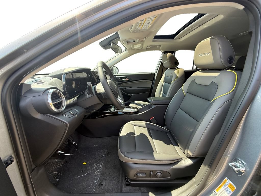 New 2026 Chevrolet Trax ACTIV w/ Sunroof Package FWD image 9