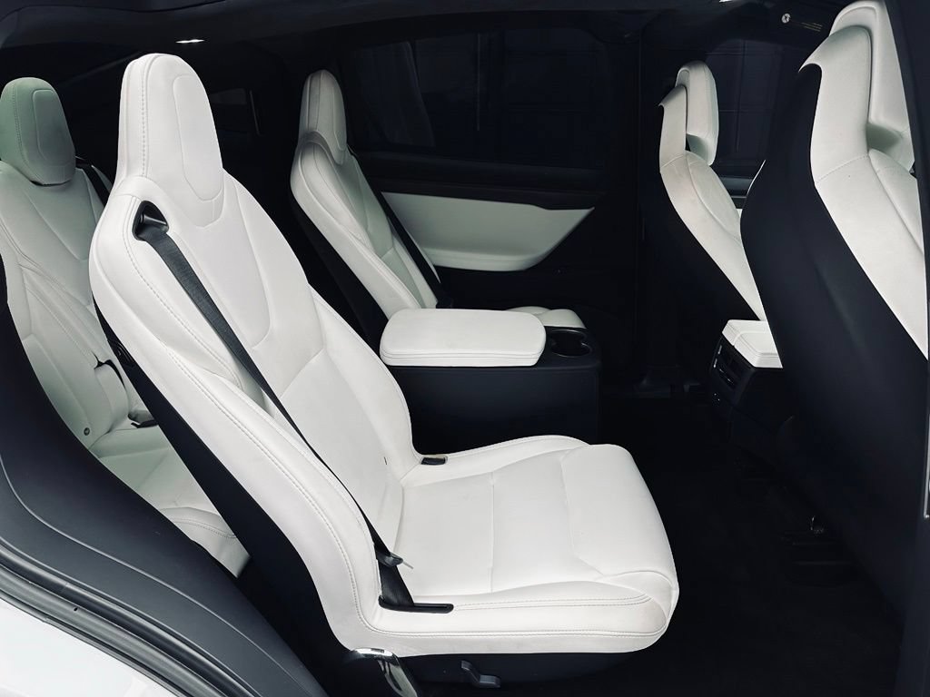 Used 2018 Tesla Model X 75D AWD/4WD image 21