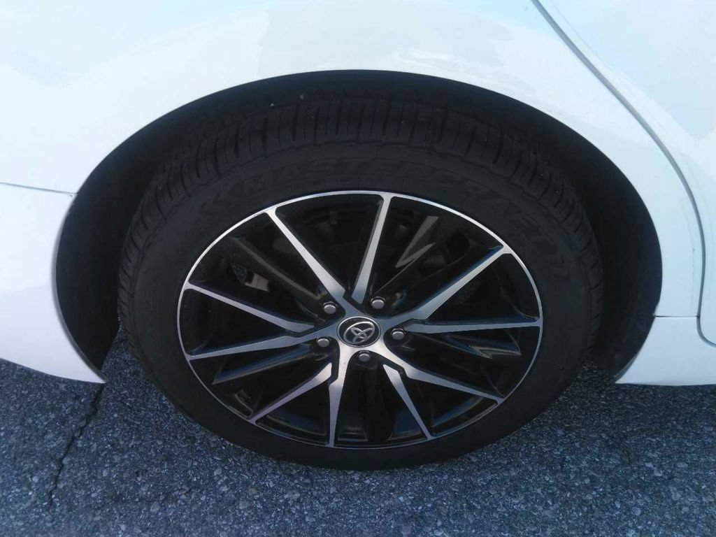 Used 2024 Toyota Camry SE FWD image 6