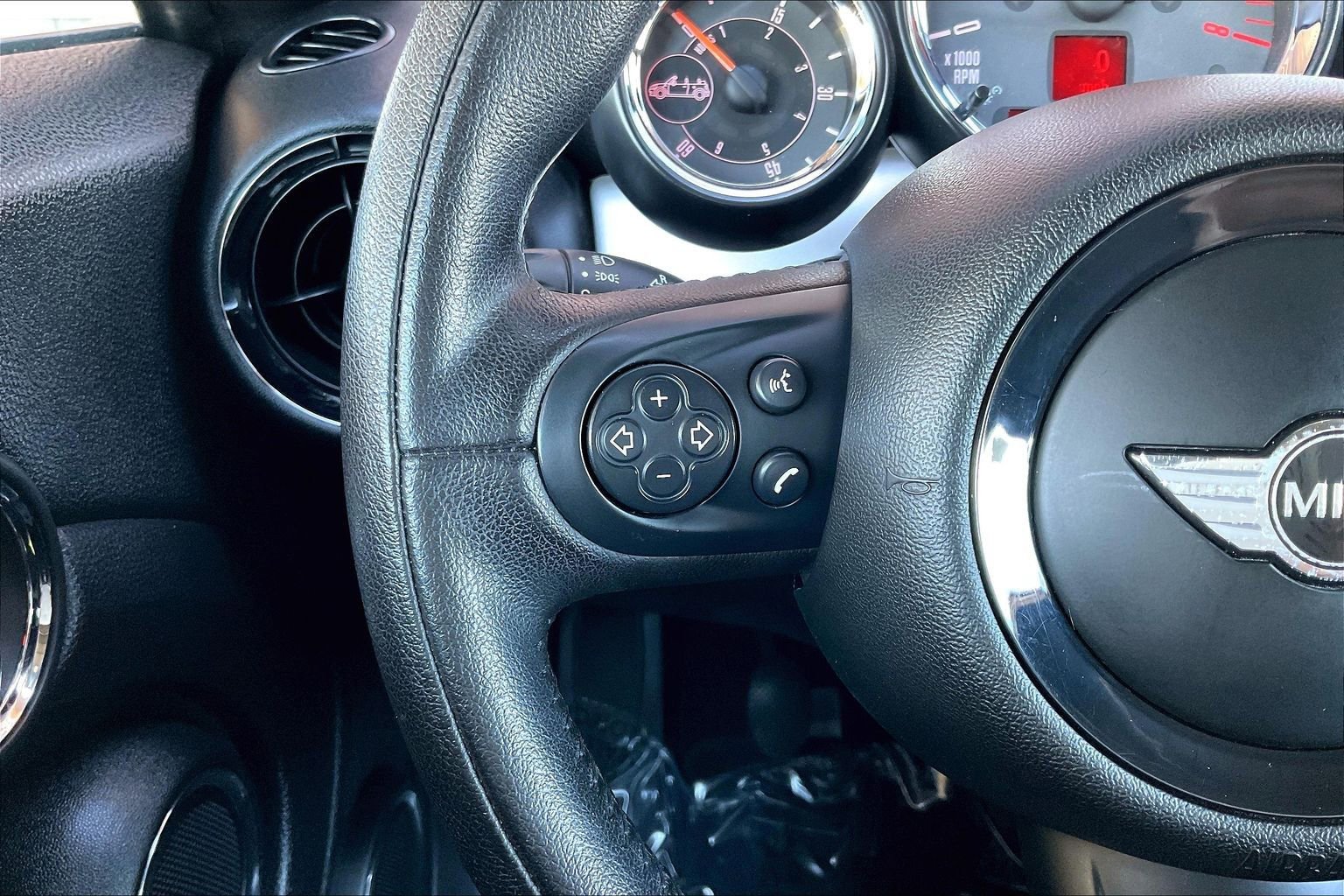 Used 2015 MINI Cooper Roadster image 6