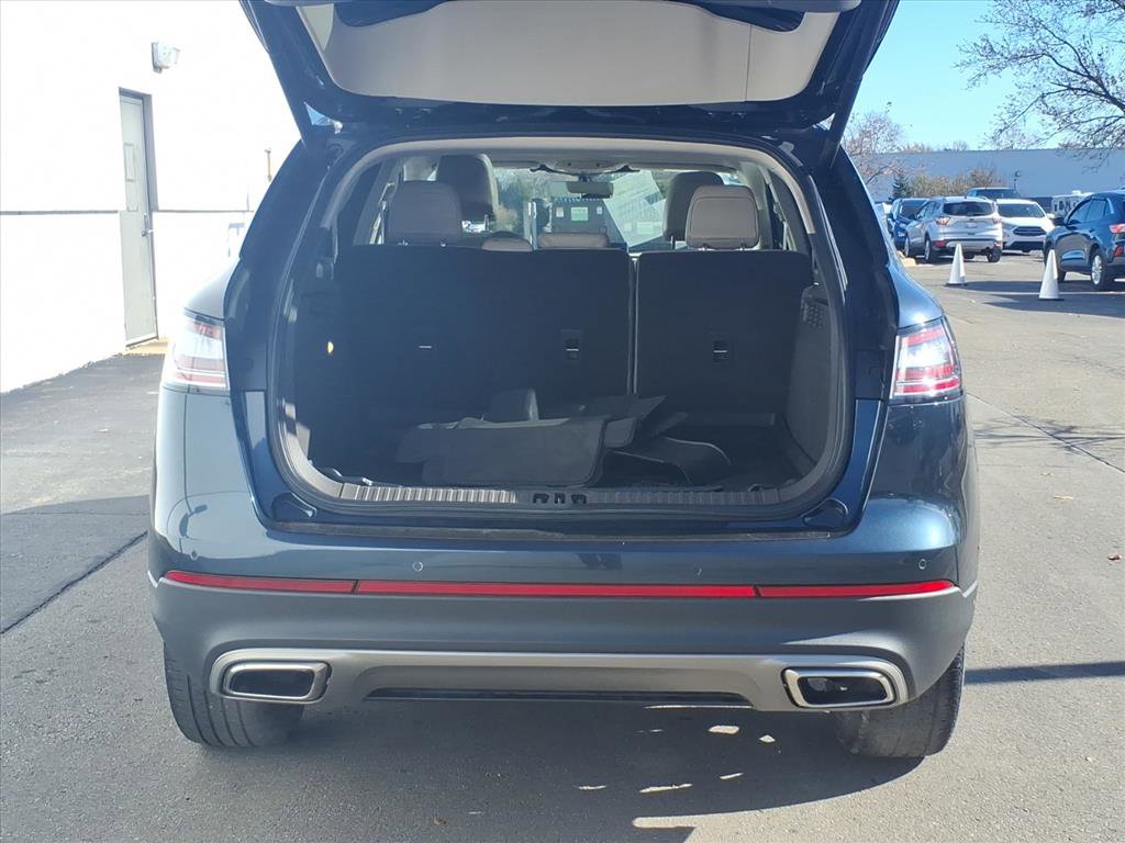 Certified 2023 Lincoln Nautilus Reserve w/ Equipment Group 201A image 7