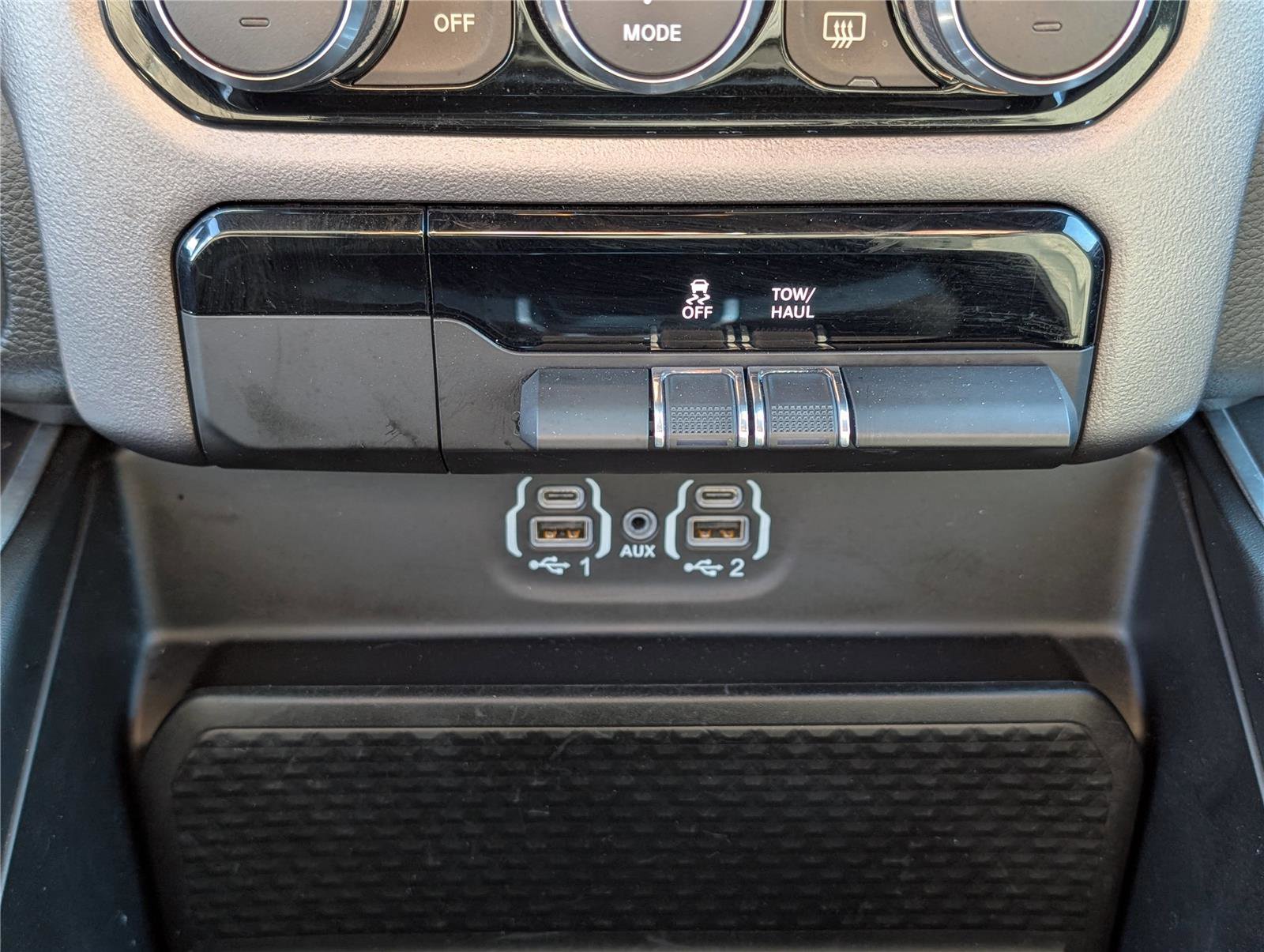 Used 2023 RAM 1500 Big Horn AWD/4WD image 25