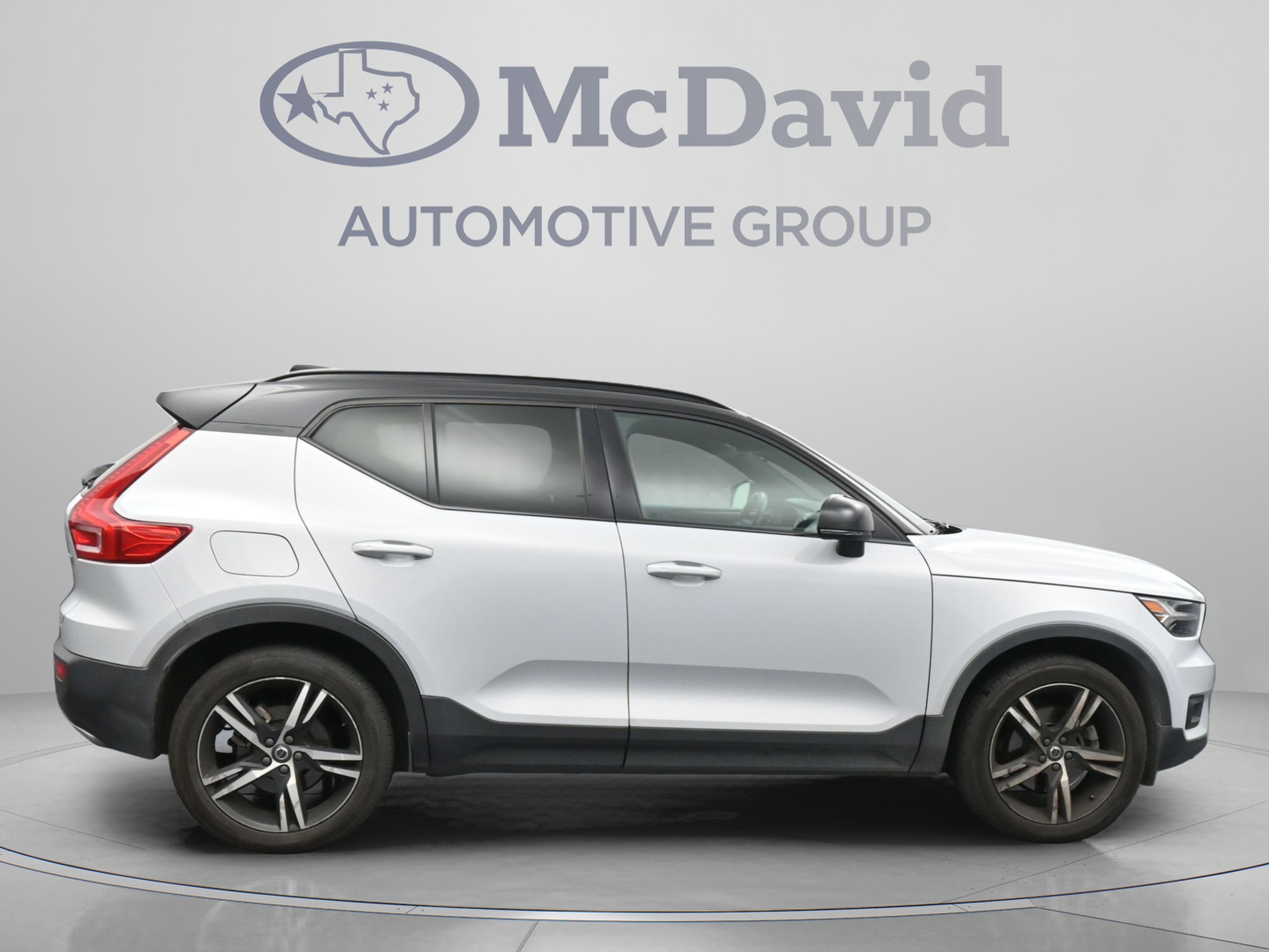 Used 2020 Volvo XC40 T5 R-Design w/ Protection Package Premier AWD/4WD image 9