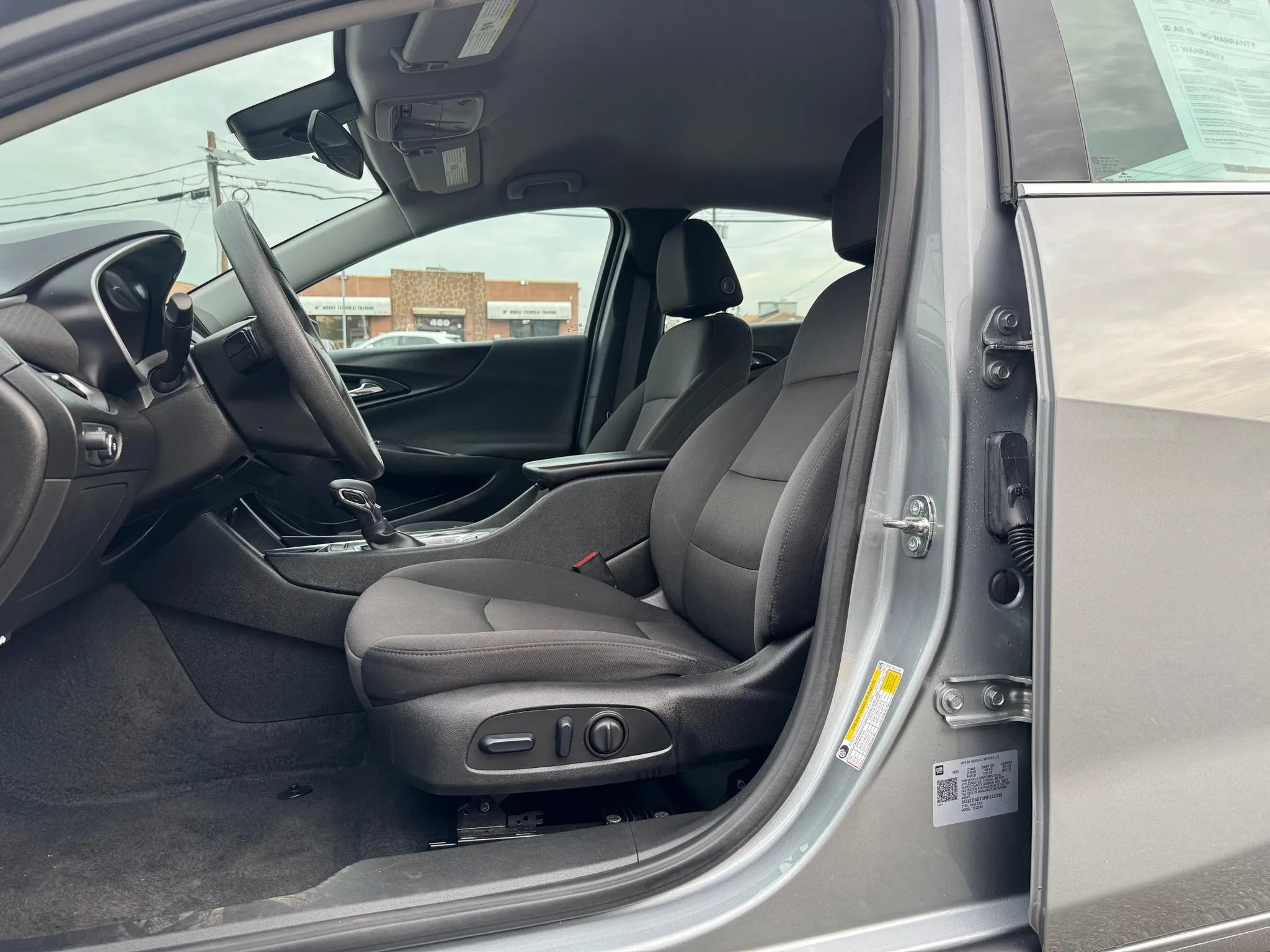 Used 2024 Chevrolet Malibu LT FWD image 18