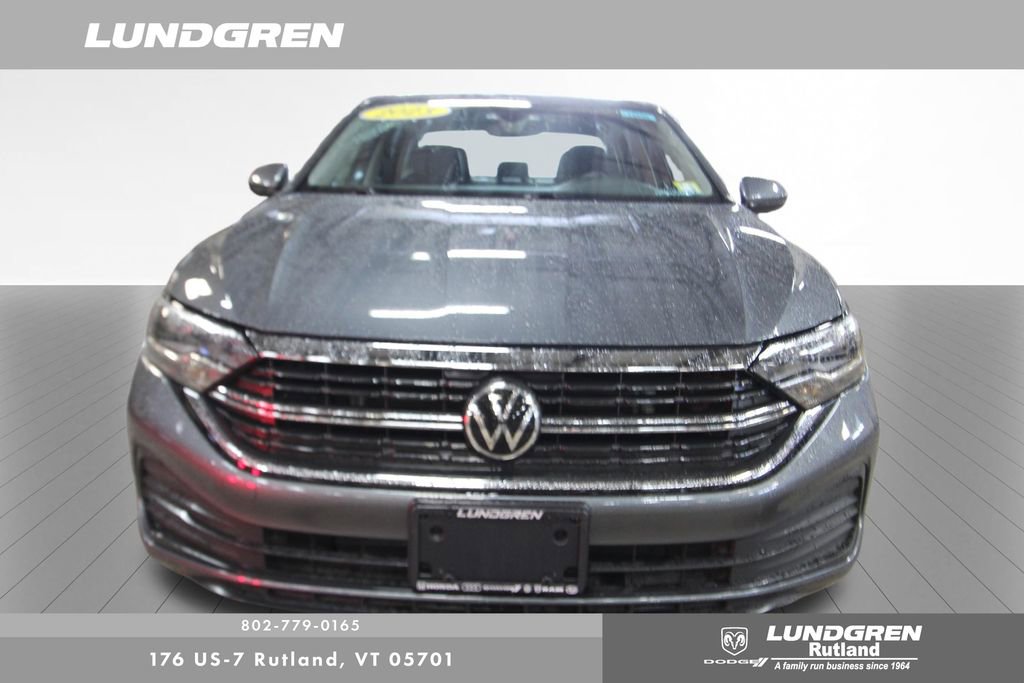 Used 2023 Volkswagen Jetta SE w/ Panoramic Sunroof Package FWD image 12