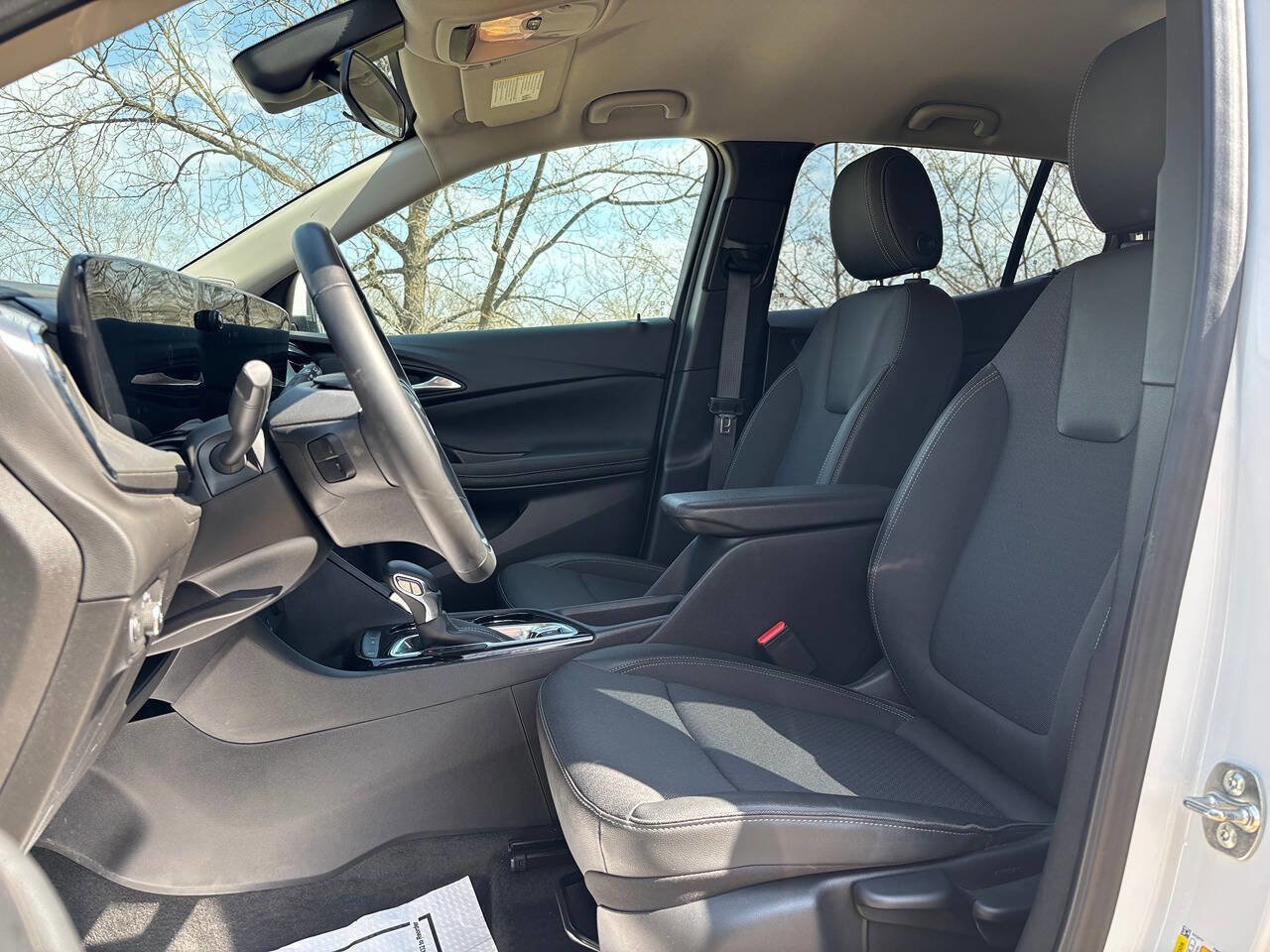 Used 2025 Buick Encore GX Preferred image 11
