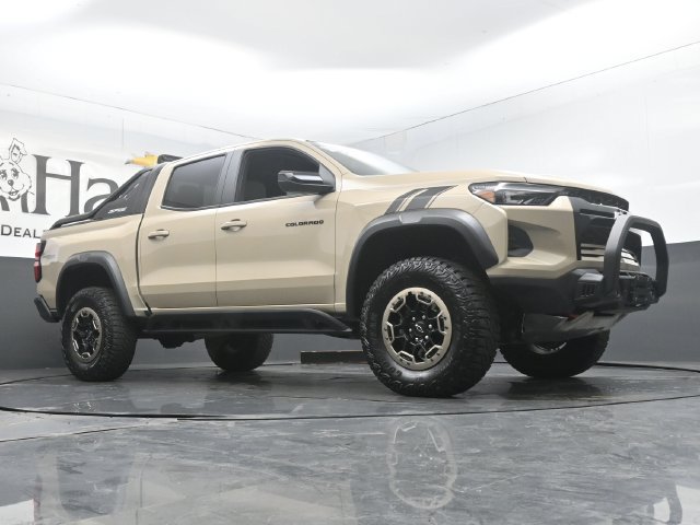 Used 2023 Chevrolet Colorado ZR2 w/ Desert Boss Special Edition AWD/4WD image 2