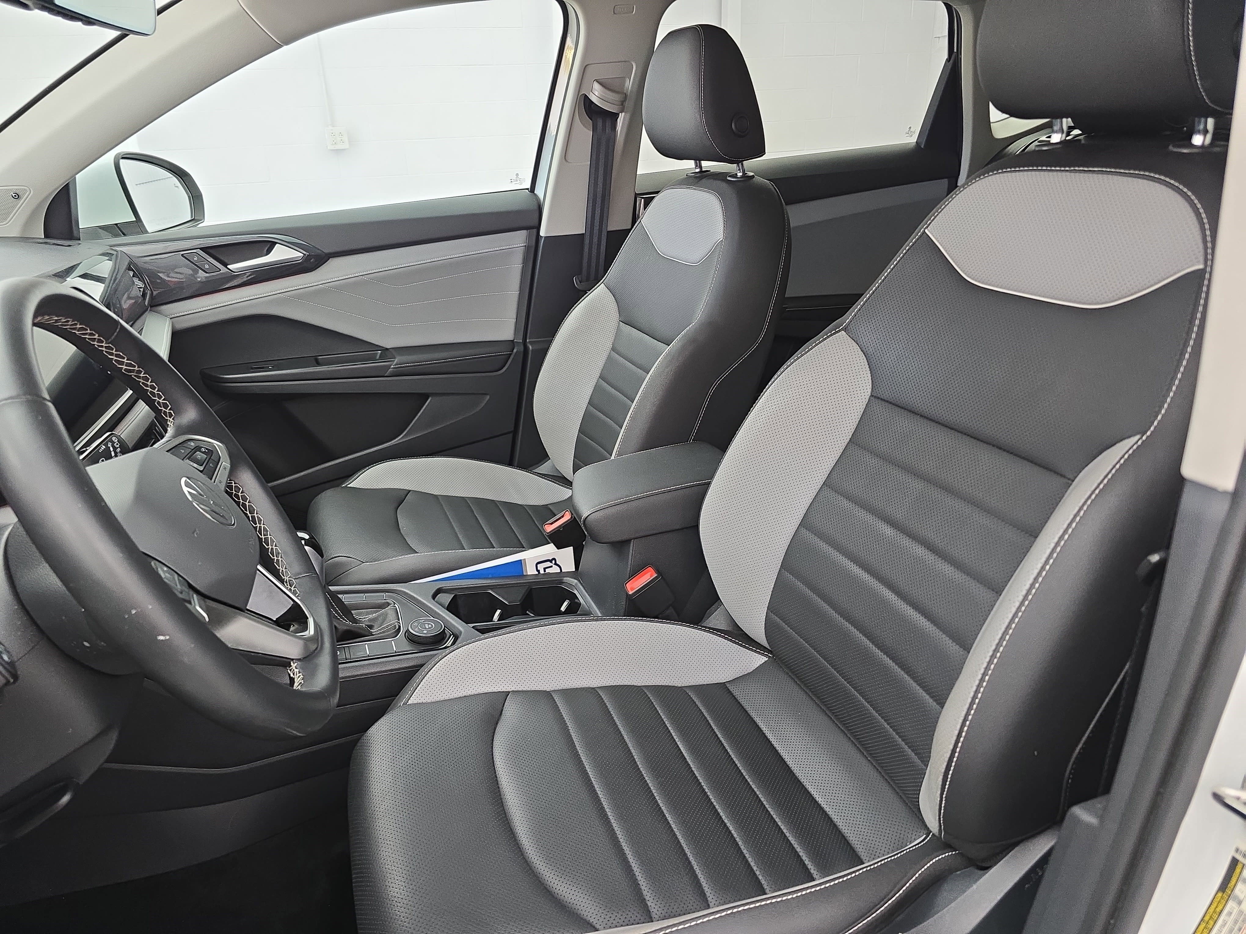 Used 2024 Volkswagen Taos SEL image 14