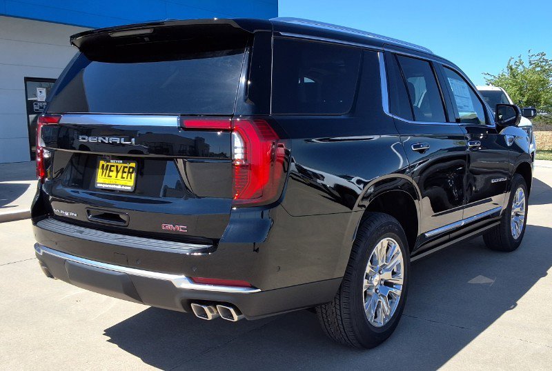 New 2026 GMC Yukon Denali image 8