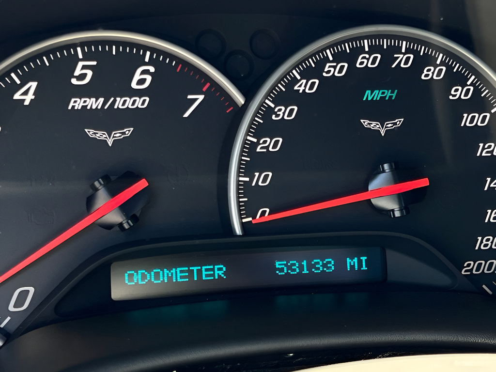 Used 2009 Chevrolet Corvette Coupe w/ Preferred Equipment Group RWD image 40