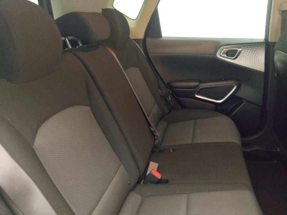 Used 2020 Kia Soul LX FWD image 19